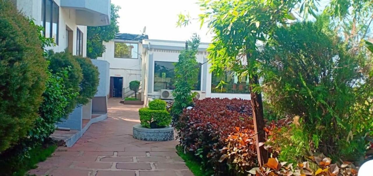 Complimentary Water Park Igatpuri Hotel Buitenkant foto