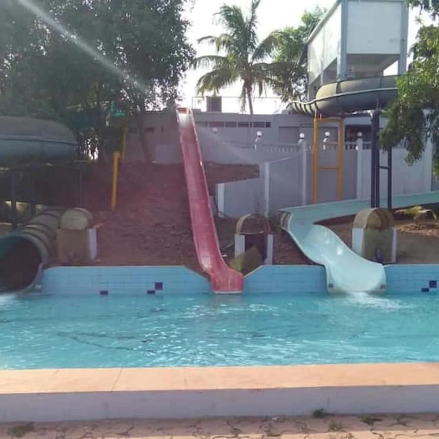 Complimentary Water Park Igatpuri Hotel Buitenkant foto